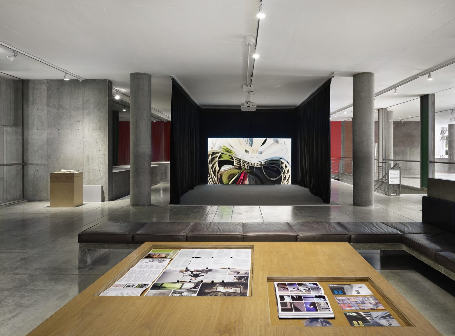 ピーター・ブラッティンガ／Genesis van een compositie Weber Genesis SMART SX-335 LP SS - Saskatoon Barbecues & More